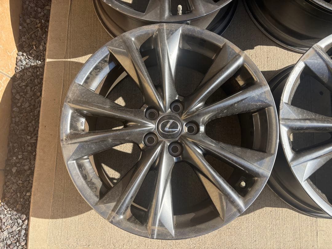 Lexus ES Fスポーツ19インチ