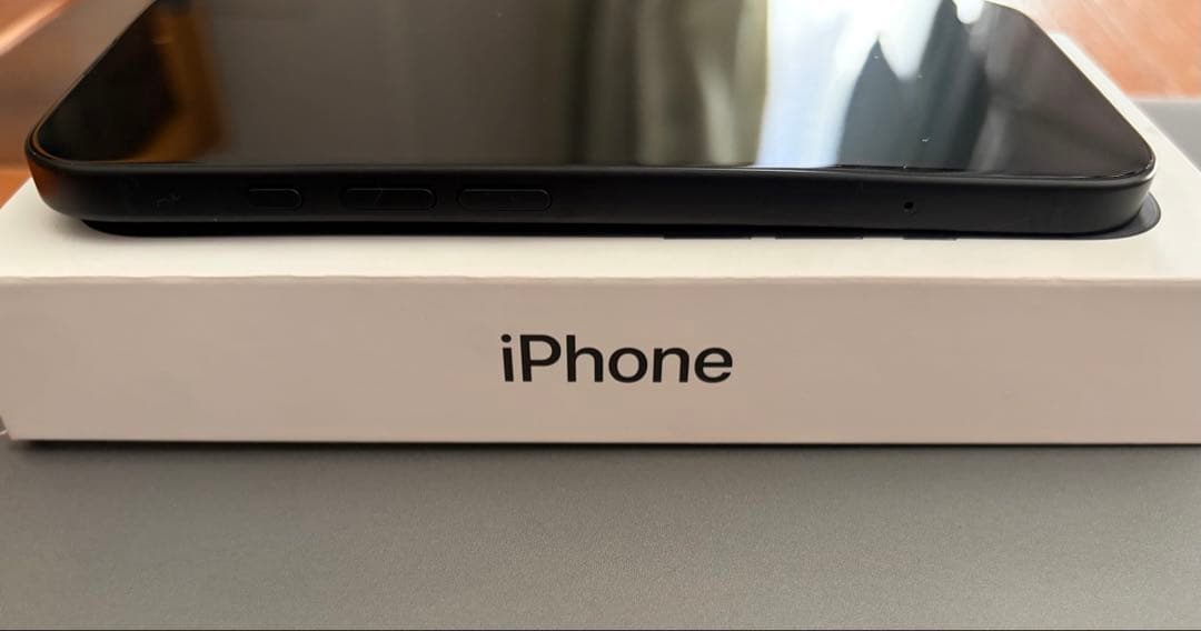 iPhone16 128GB ブラック