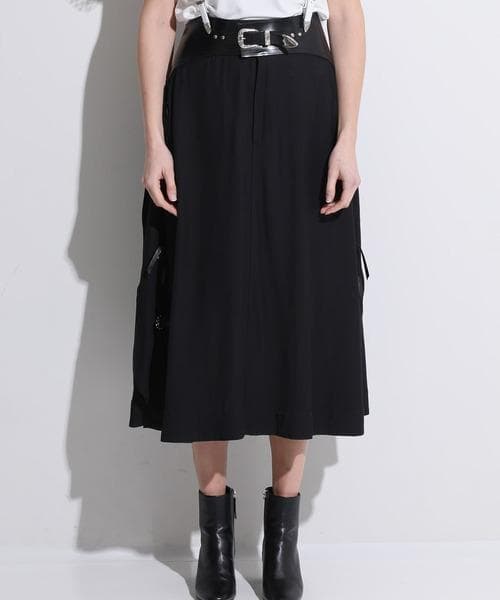 TOGA PULLA トーガプルラ バックルベルト付きスカート ブラック