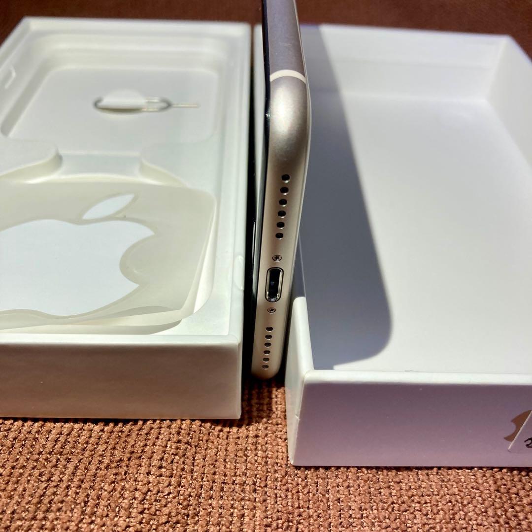 Apple iPhone SE (第3世代) ホワイト 本体 ※ジャンク