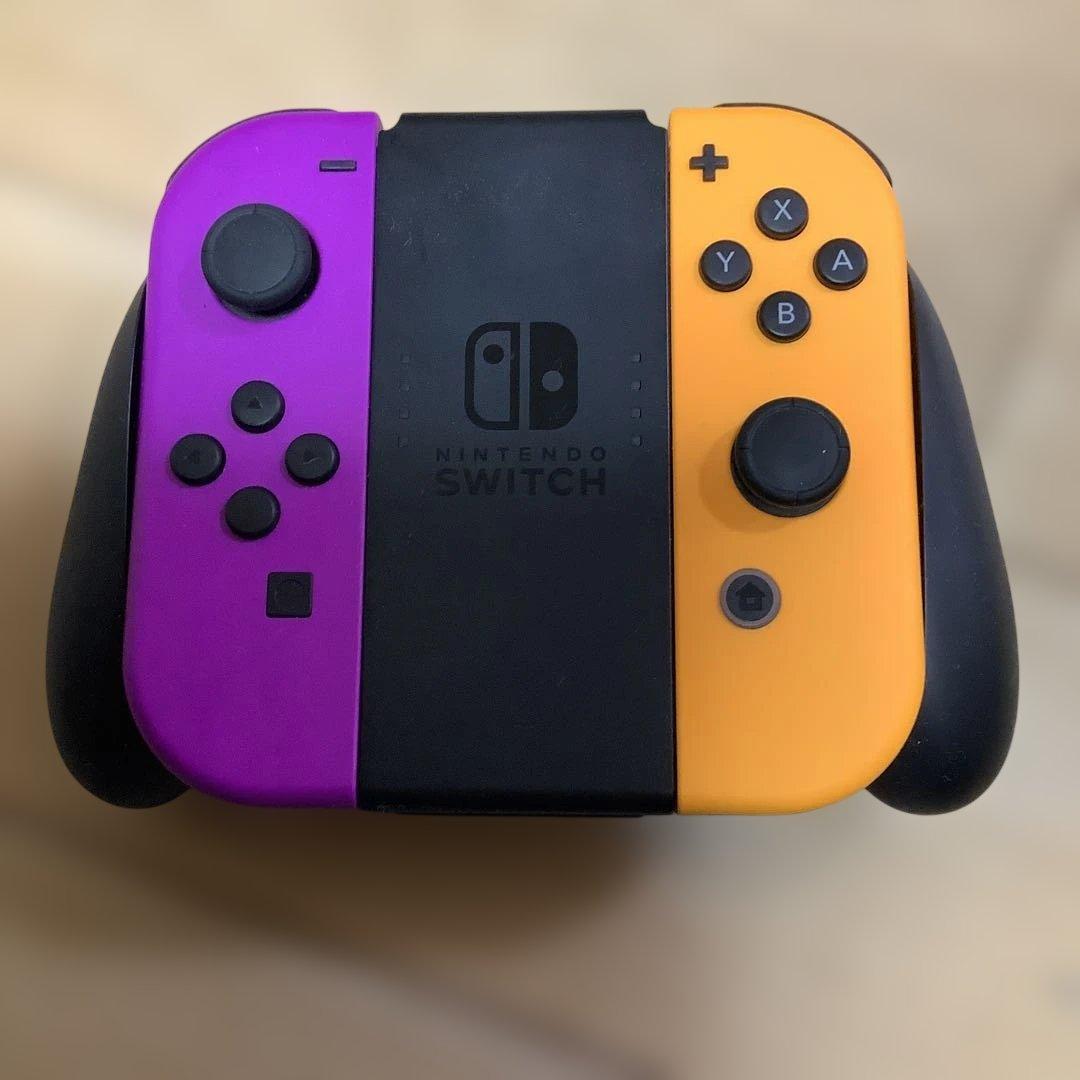 ニンテンドー Switch (コントローラー２個＆ モンハン プロコン 付き)