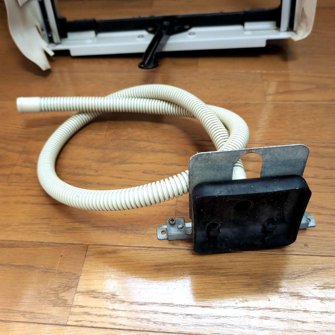 コロナ 冷暖房兼用　除湿　ウインドエアコン1.8kw CWH-A1814