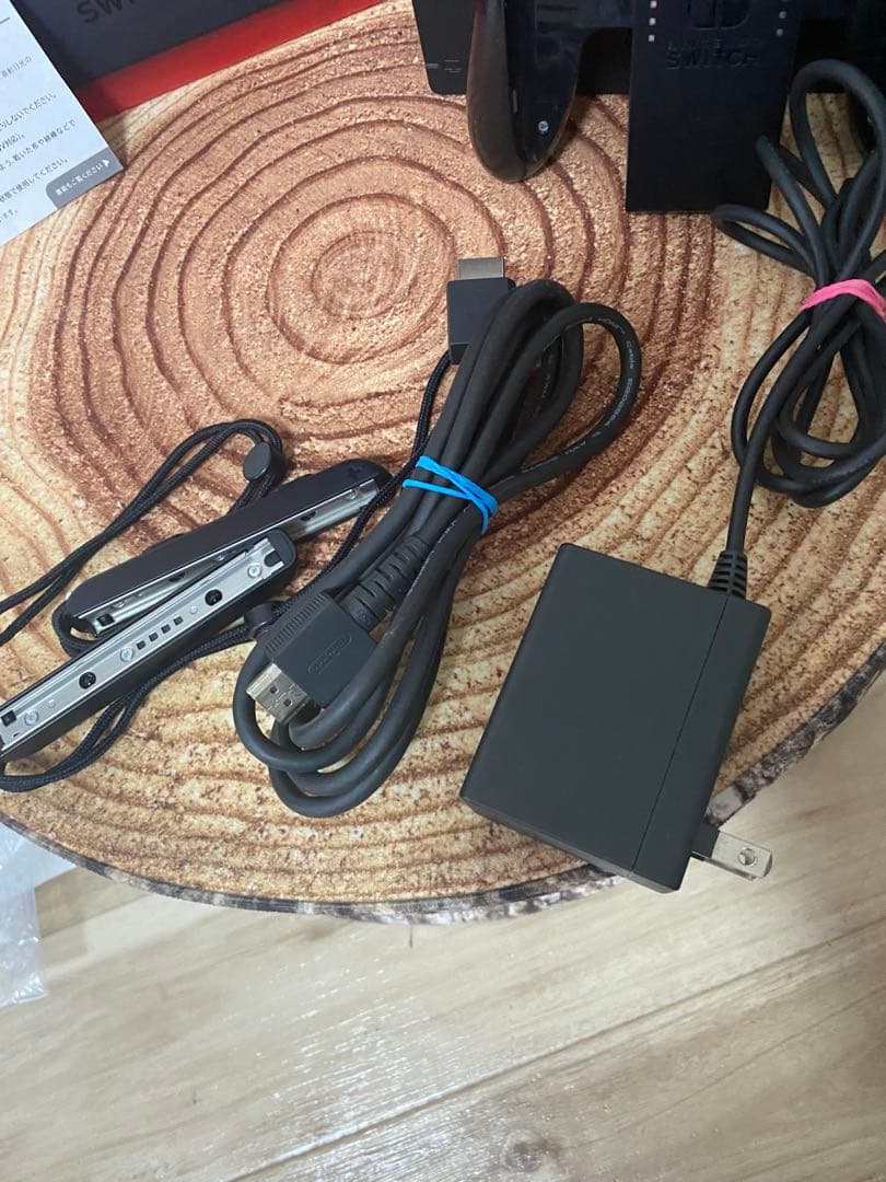 Nintendo Switch ニンテンドースイッチ本体　ネオン ②