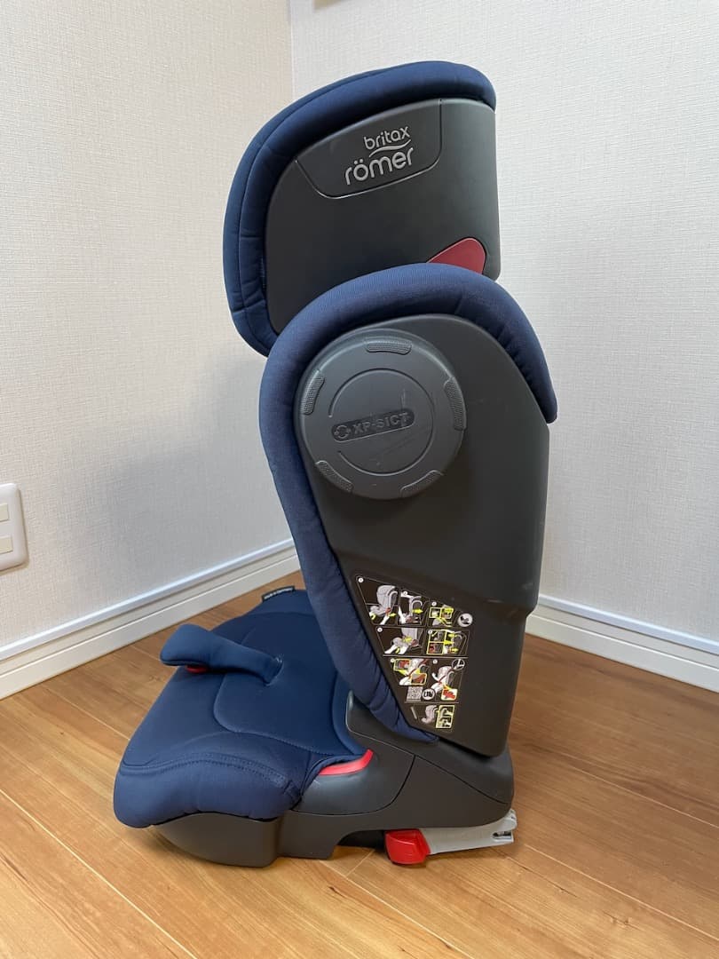 Britax Römer ISOFIX ジュニアシート シートプロテクター付き