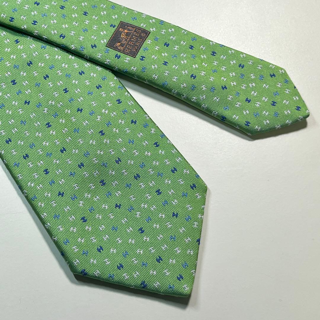 ✨美品✨HERMES エルメス　ネクタイ　高級シルク　H柄 緑