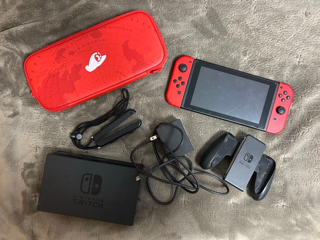 Nintendo Switch ニンテンドースイッチ　本体 ケース付き