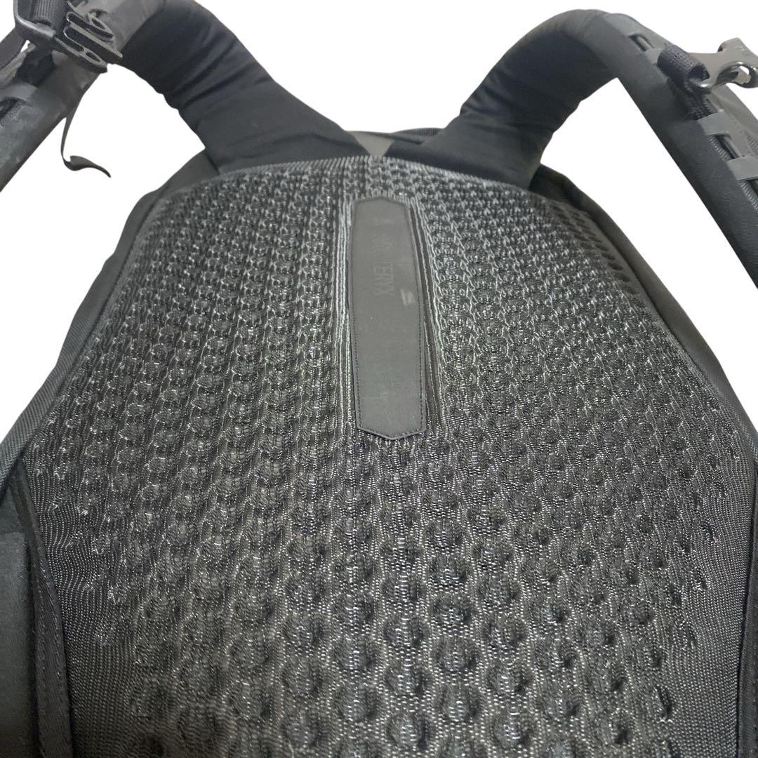 当日発送フォロー割ARC'TERYX アロー22 ブラックリュック　バックパック