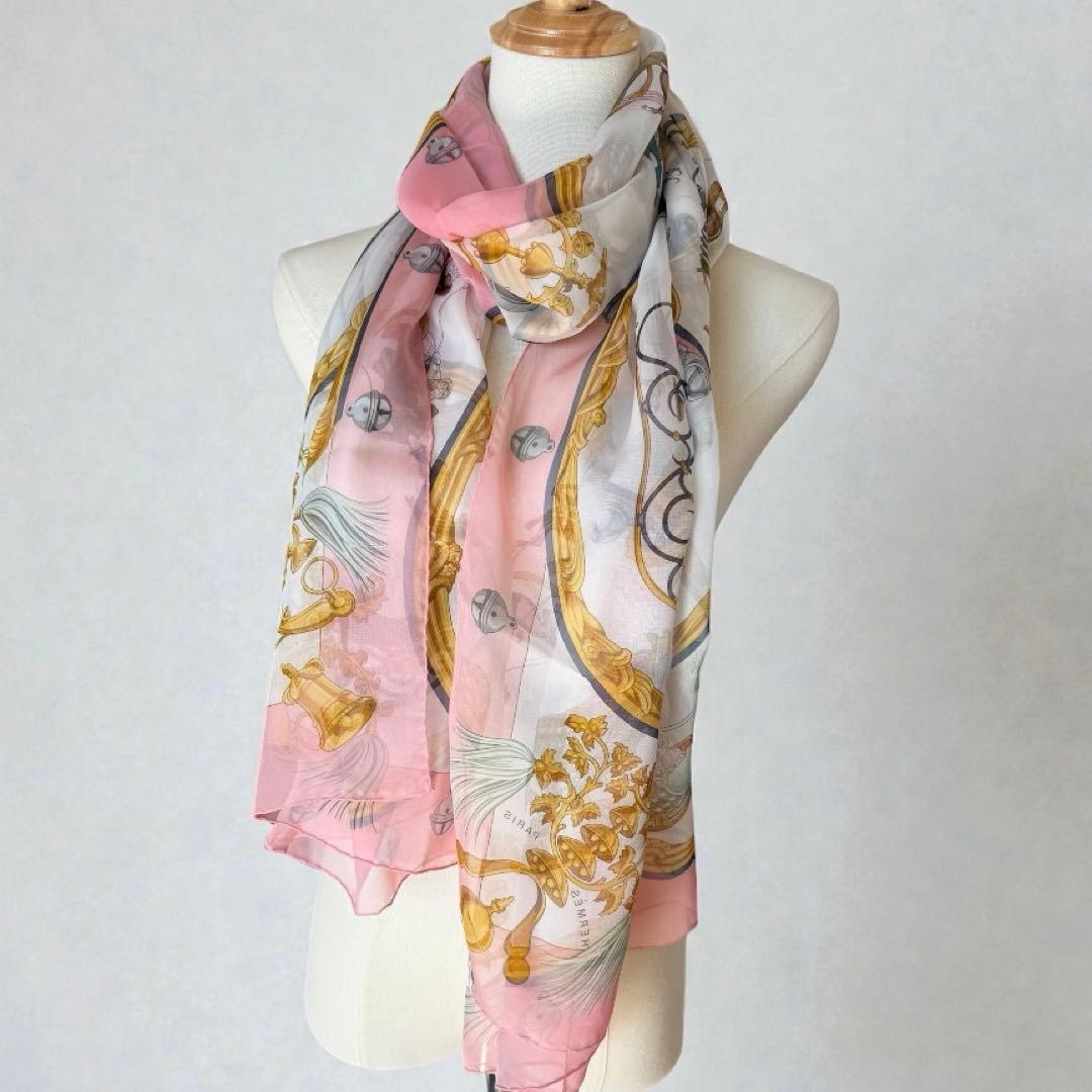 HERMES シルクモスリン ストール　羽飾りと鈴　174×89 大判