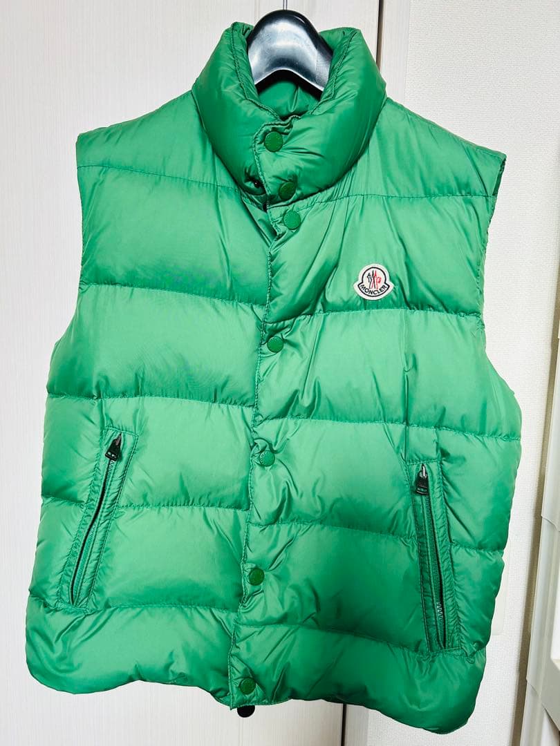 MONCLER グリーン ダウンベスト