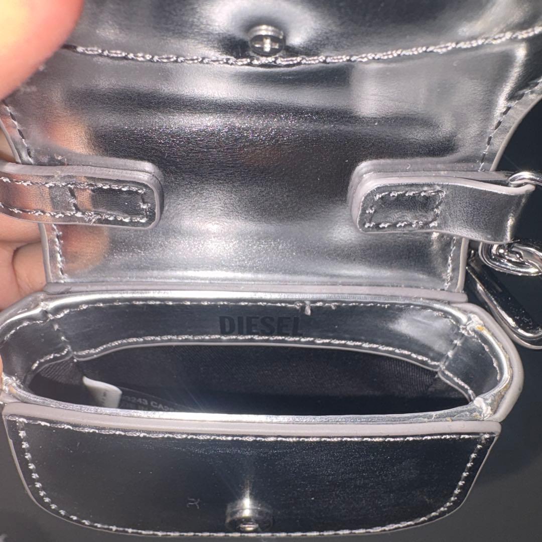DIESELシルバー ロゴ入り ケース