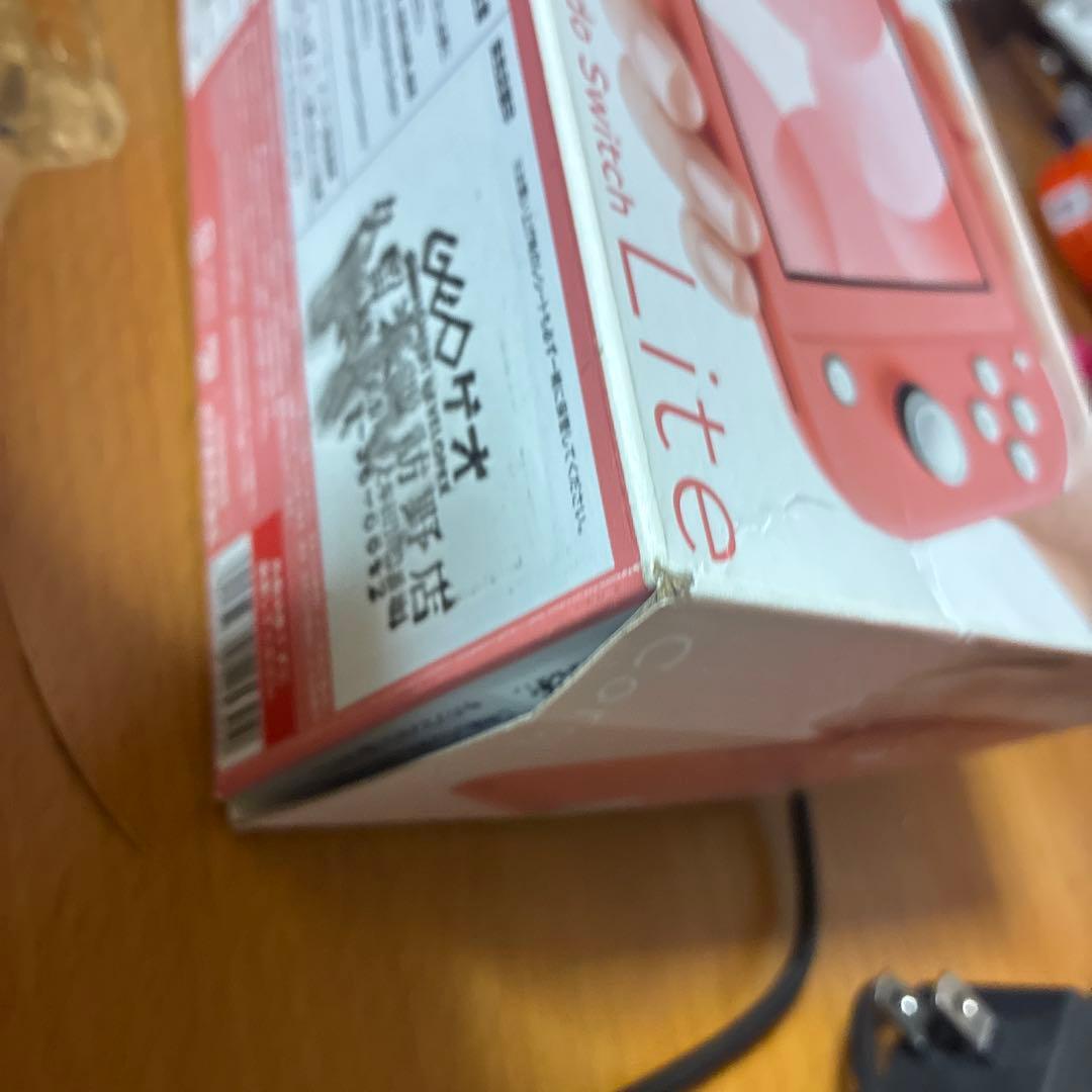 Nintendo Switch ライト ピンク