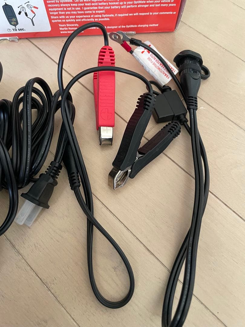 Optimate 4 バッテリーチェッカー・充電器