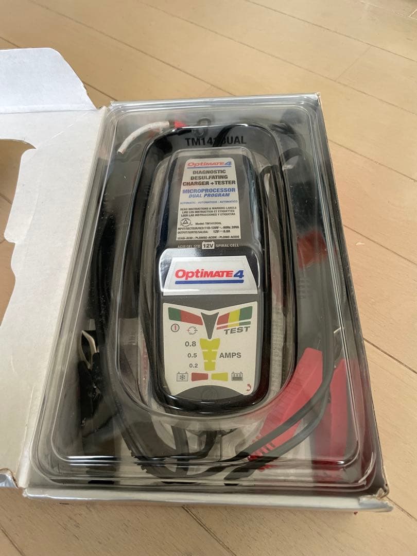Optimate 4 バッテリーチェッカー・充電器