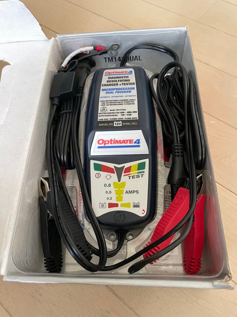 Optimate 4 バッテリーチェッカー・充電器