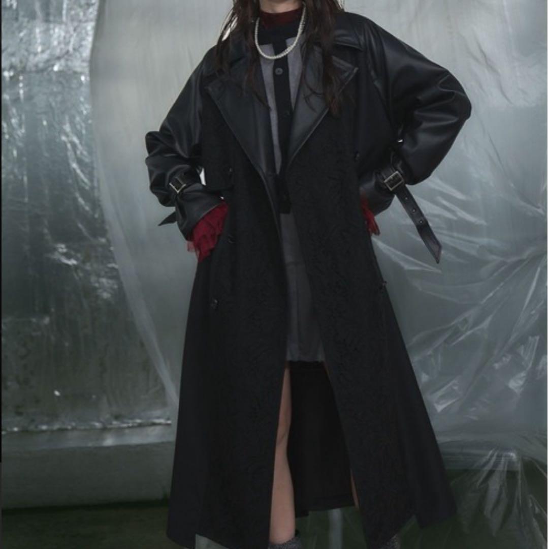 フェイクレザーイソザイトレンチコート　HARE