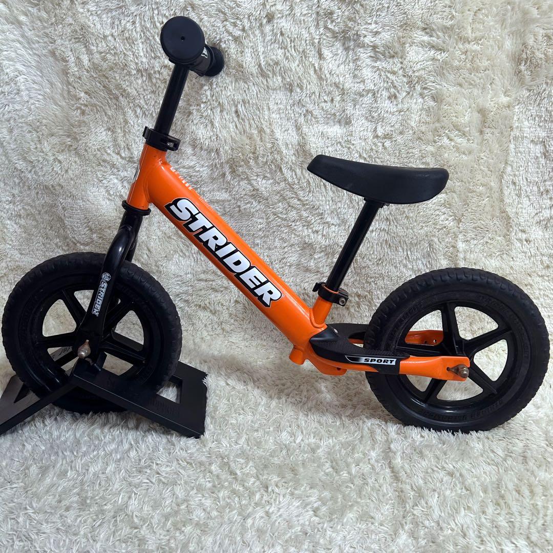 STRIDER SPORTS 12inch ストライダー オレンジスタンド付き