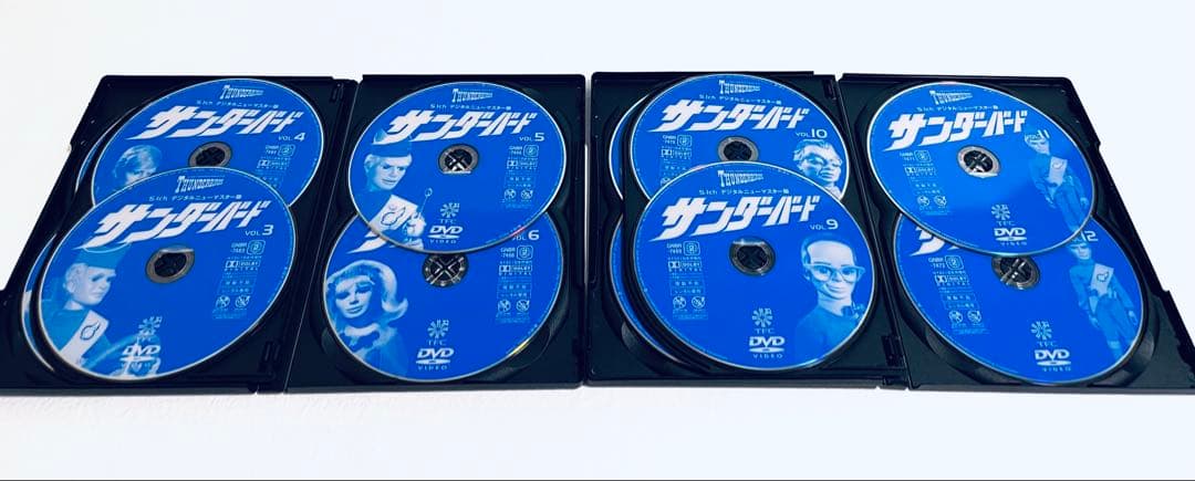 サンダーバード　デジタルニューマスター版　全16巻+劇場版２枚　DVD 全巻