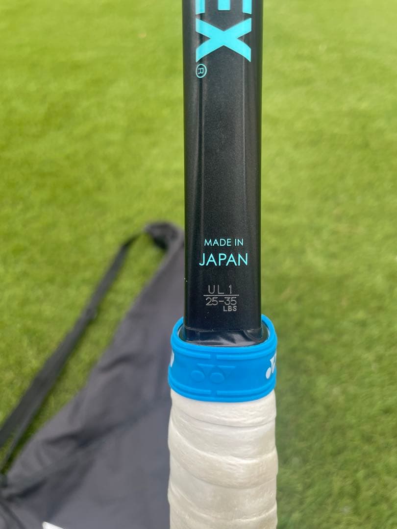 Tソフトテニスラケット　ジオブレイク70vs