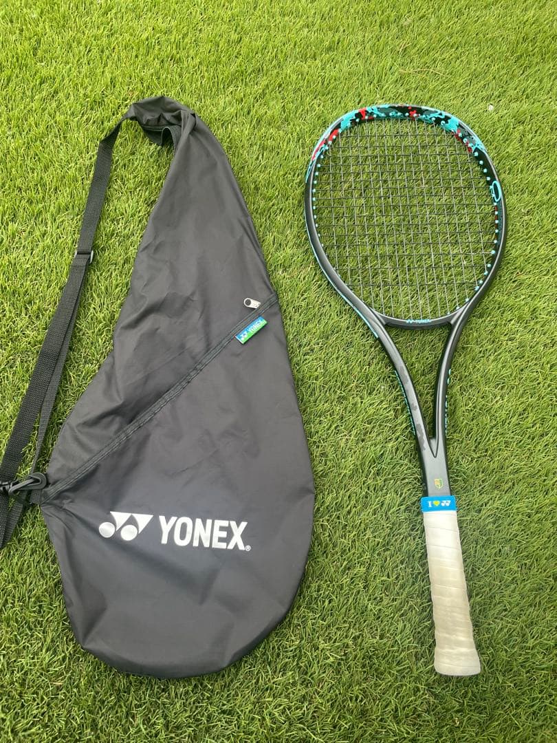 Tソフトテニスラケット　ジオブレイク70vs