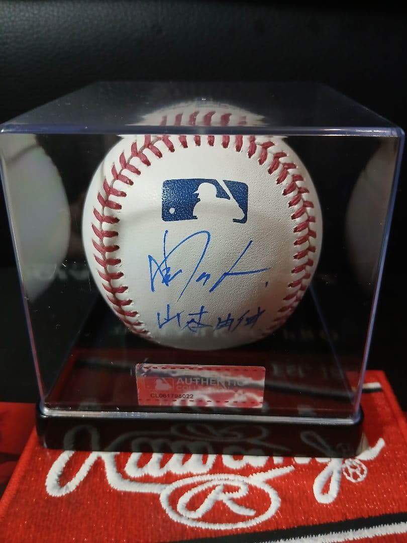 WBC出場　山本由伸　直筆サインボール　ロサンゼルス・ドジャース　MLB公式球
