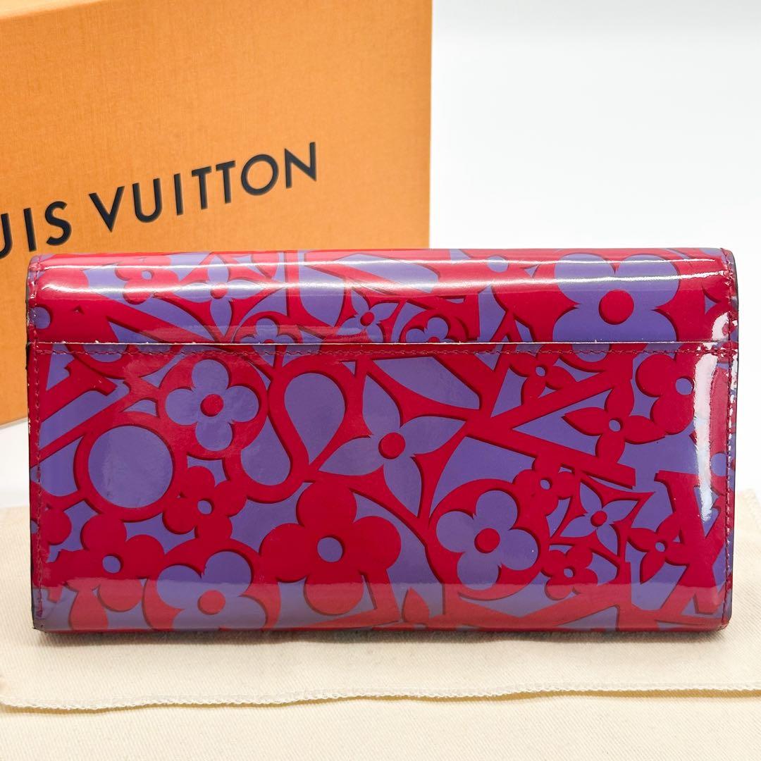 ルイヴィトン ポルトフォイユ サラ モノグラム ヴェルニ スイート フラワー
