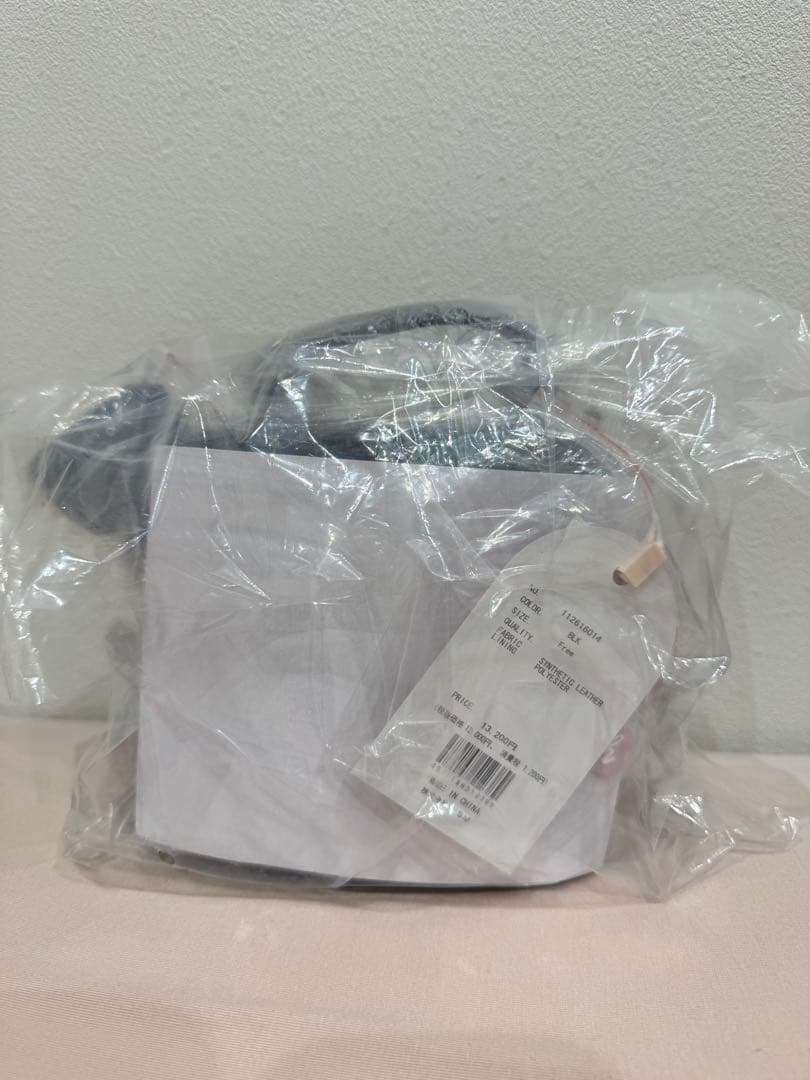 【新品・即配送】Hello Darich キルティングスクエアミニバッグ 黒