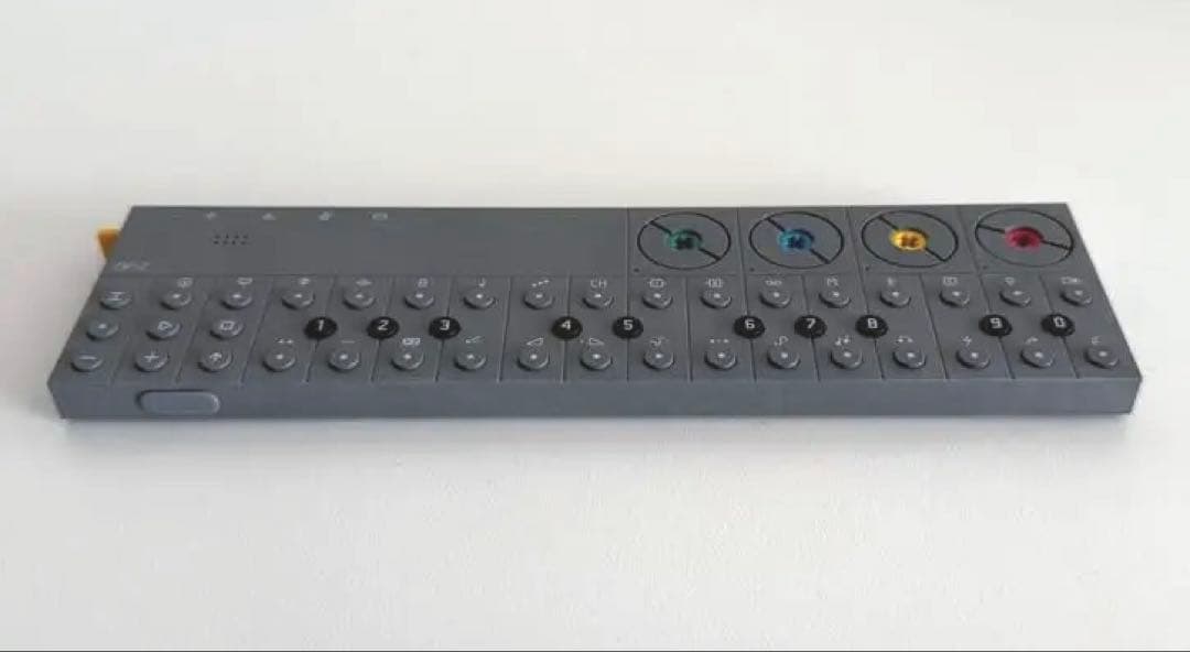 【新品同様】 teenage engineering OP-Z