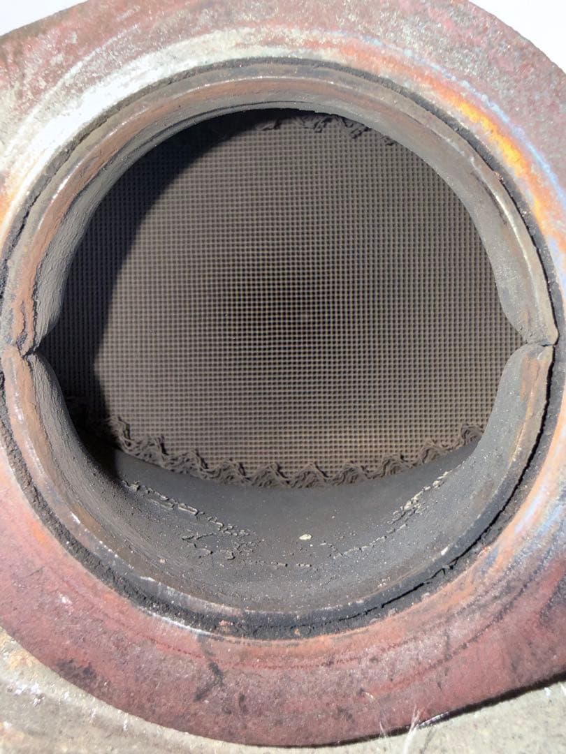 日産純正触媒　シルビア、スカイライン