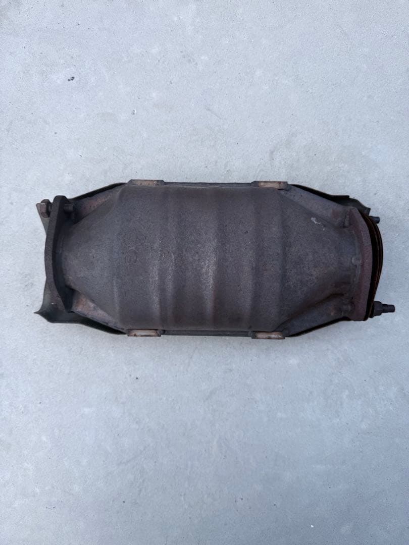 日産純正触媒　シルビア、スカイライン