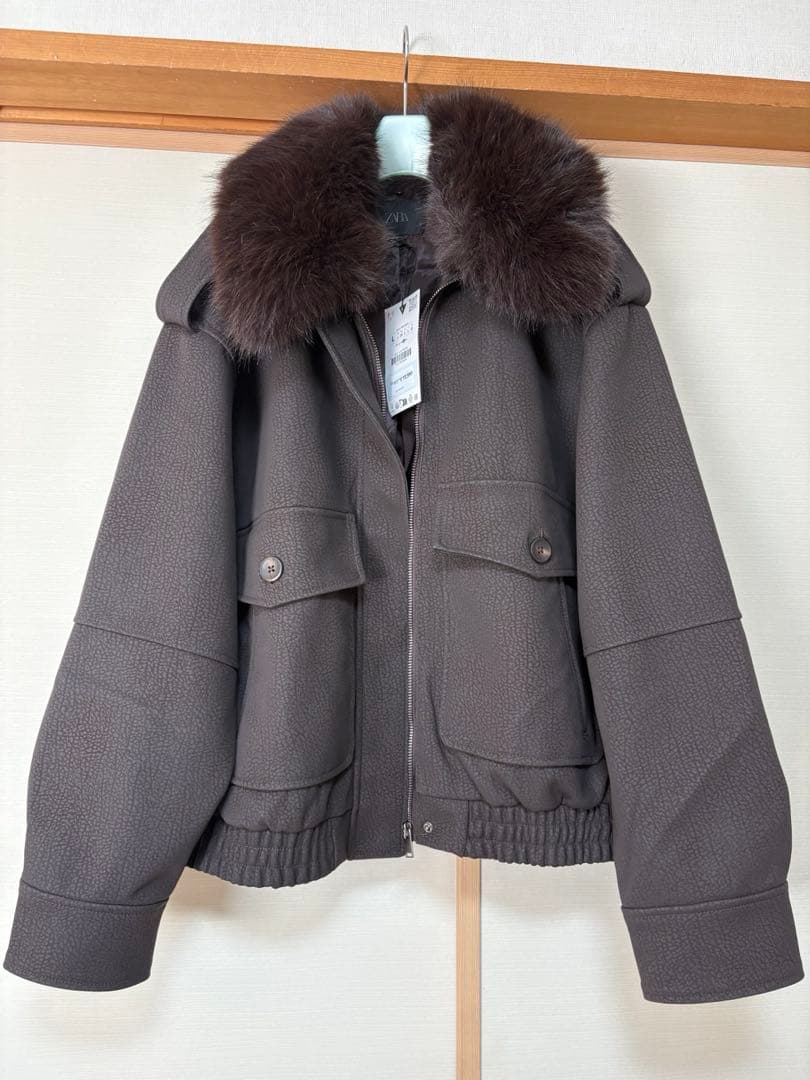 新品☆ザラ☆取り外し可能な襟付きスエード風ジャケット　Ｌ