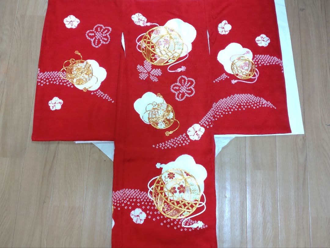 かの　お宮参り参拝　着物　女の子用