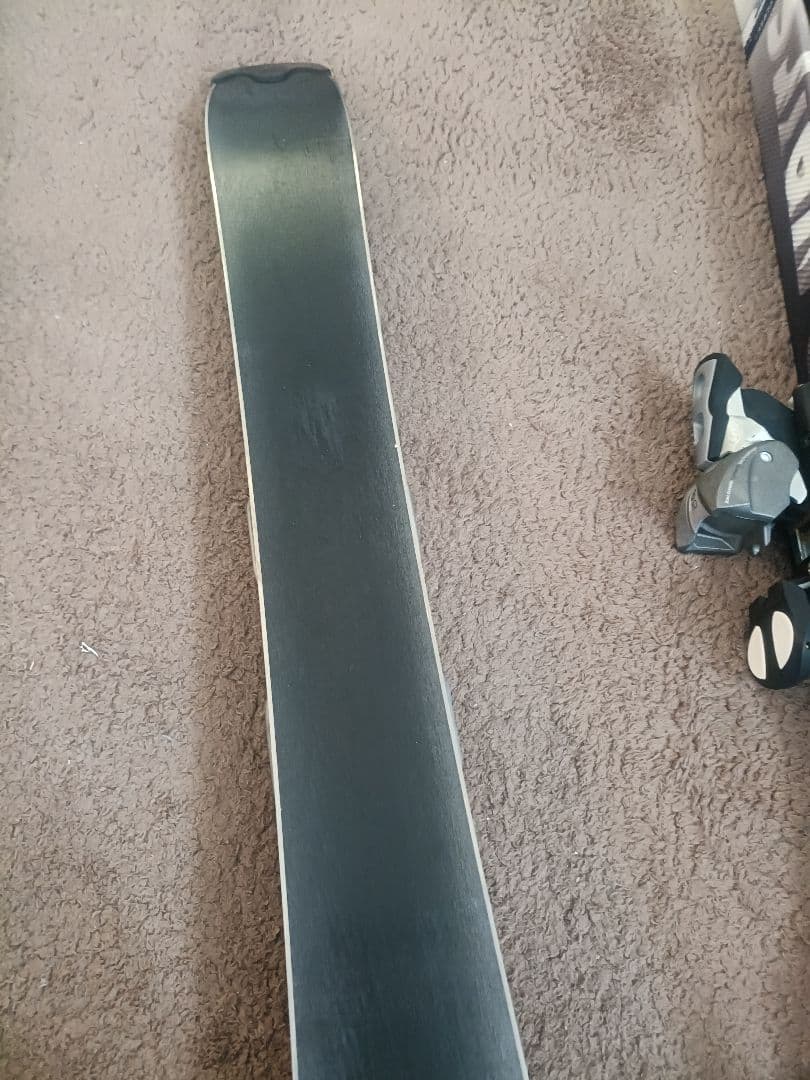 美品　Salomon 　ファンスキー