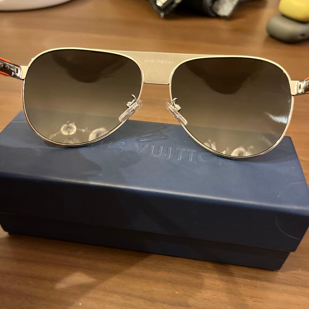 Louis Vuitton ゴールドフレーム サングラス