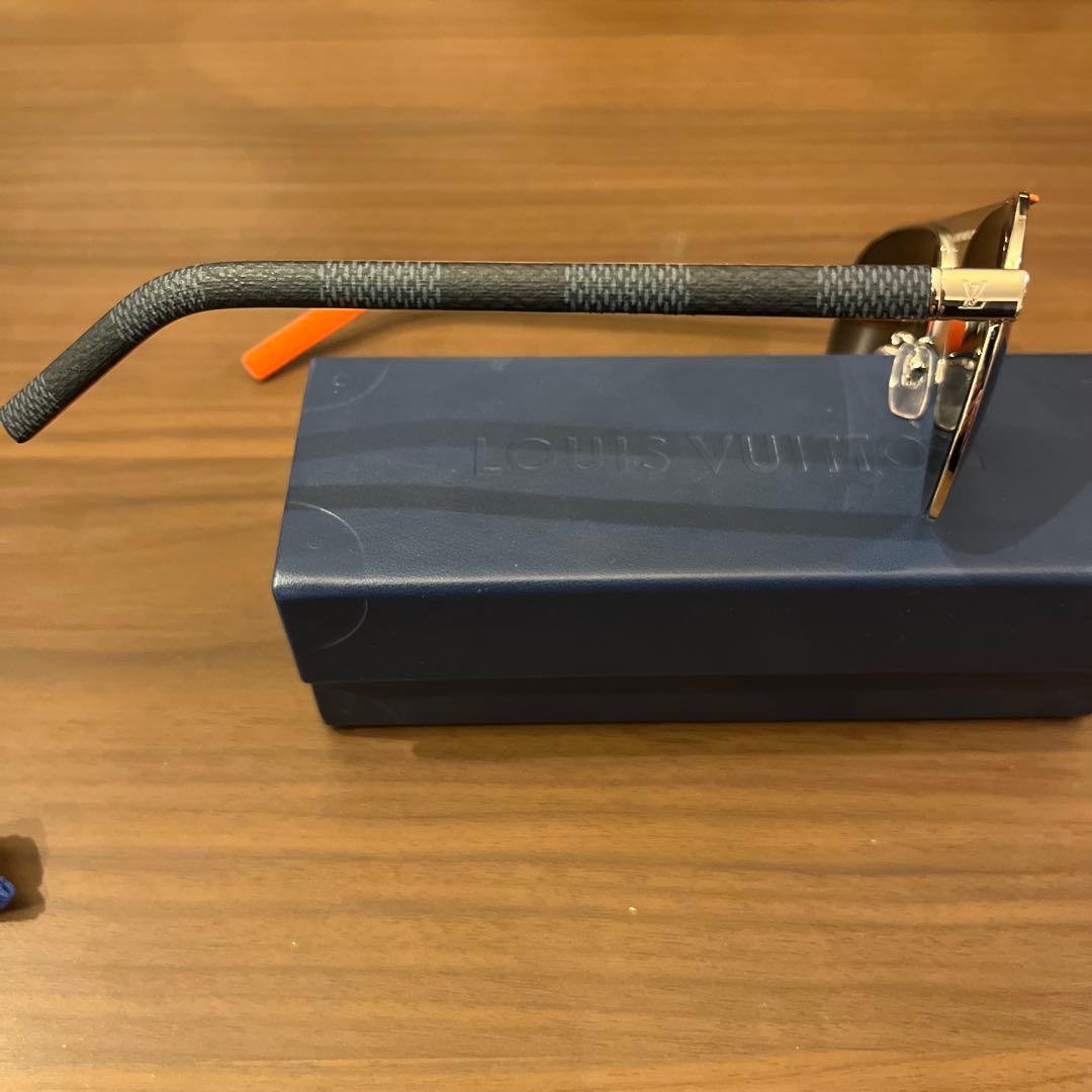 Louis Vuitton ゴールドフレーム サングラス