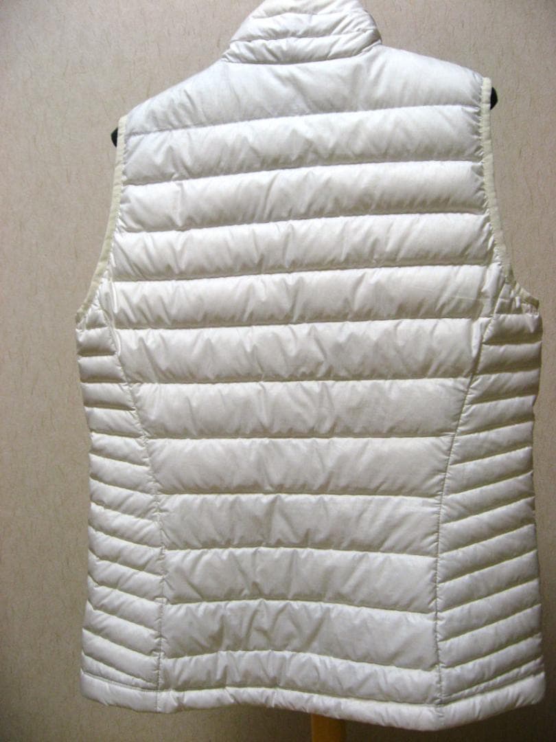 パタゴニア　ウィメンズ　ダウンベスト　Sサイズ　レディース　ホワイト系