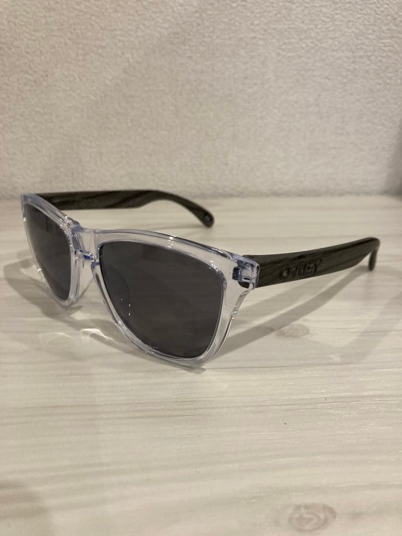 オークリー フロッグスキンズ カスタム(未使用品/偏光レンズ)