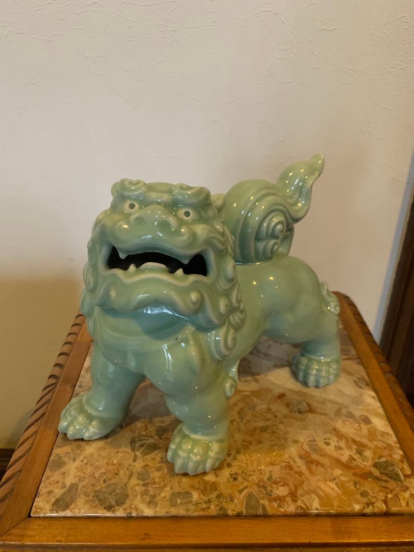 青磁　唐獅子　艶々　獅子　魔除け　厄除け