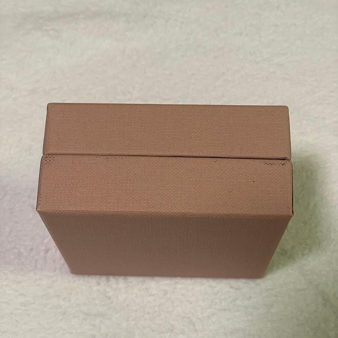 MIUMIU パテントレザー　ヘアクリップ　ピンク