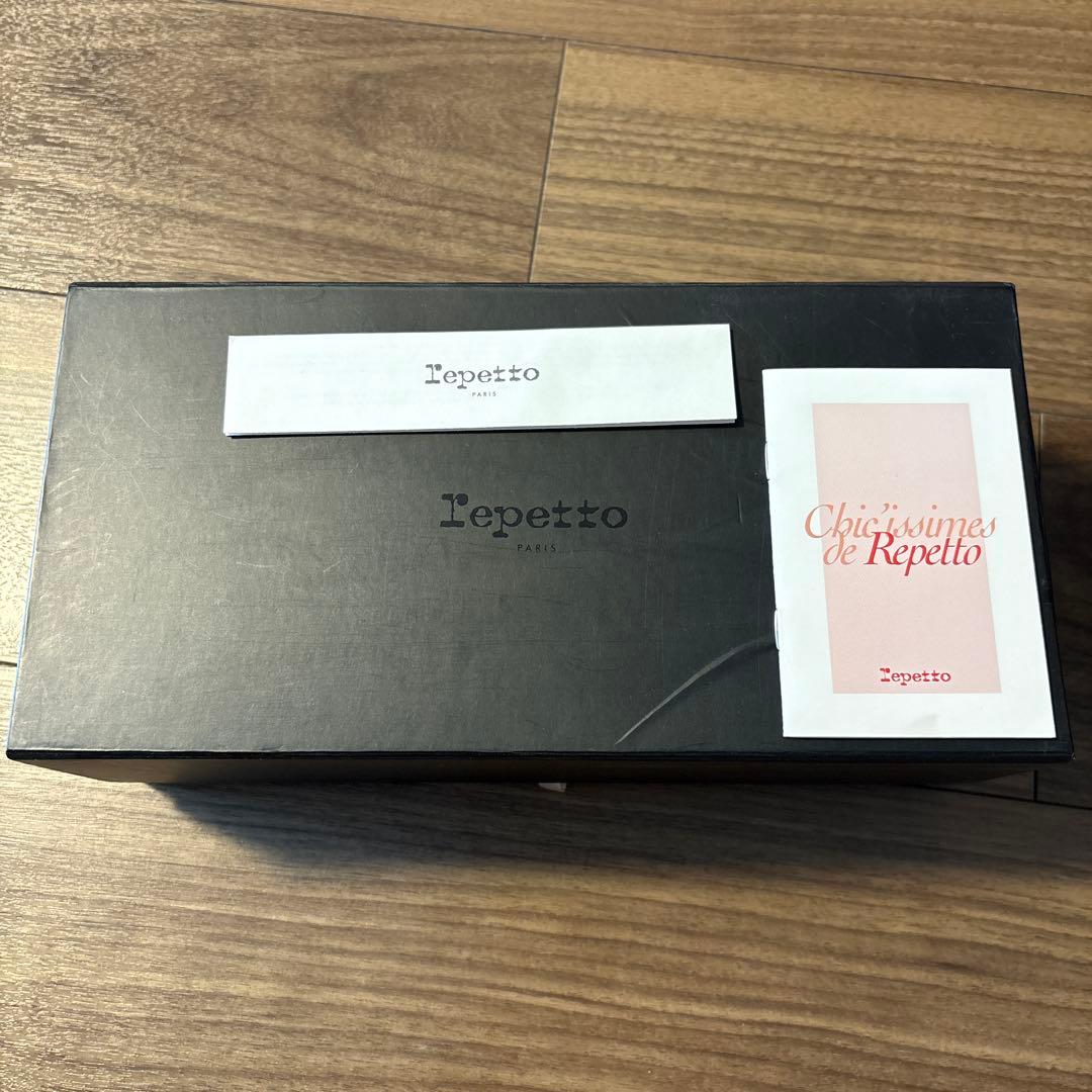 【新品未使用】レペット　バレエシューズ（サイズ37）キャメル色