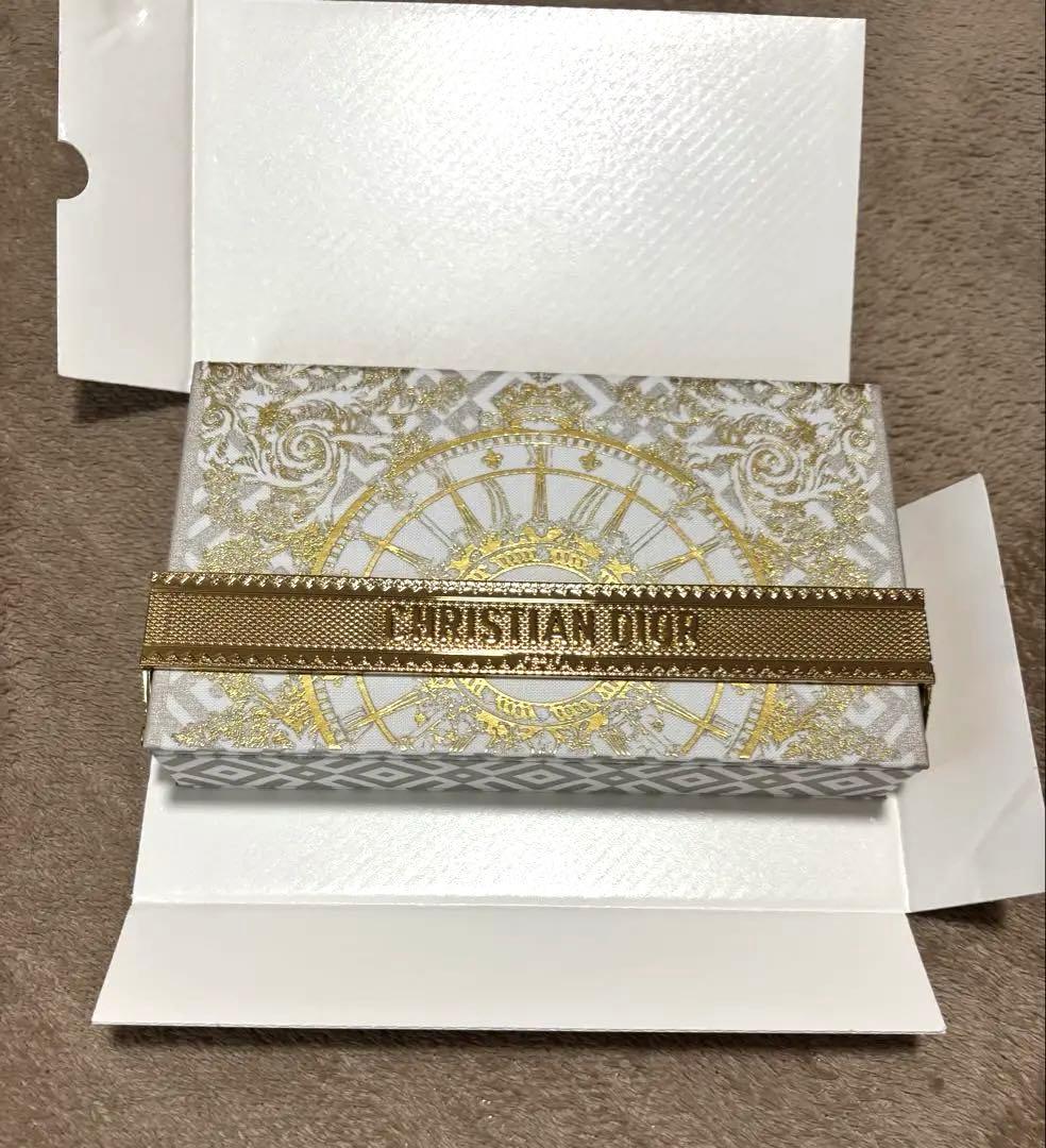 DIOR クリスマスコフレ　エクランクチュール マルチユース　パレット