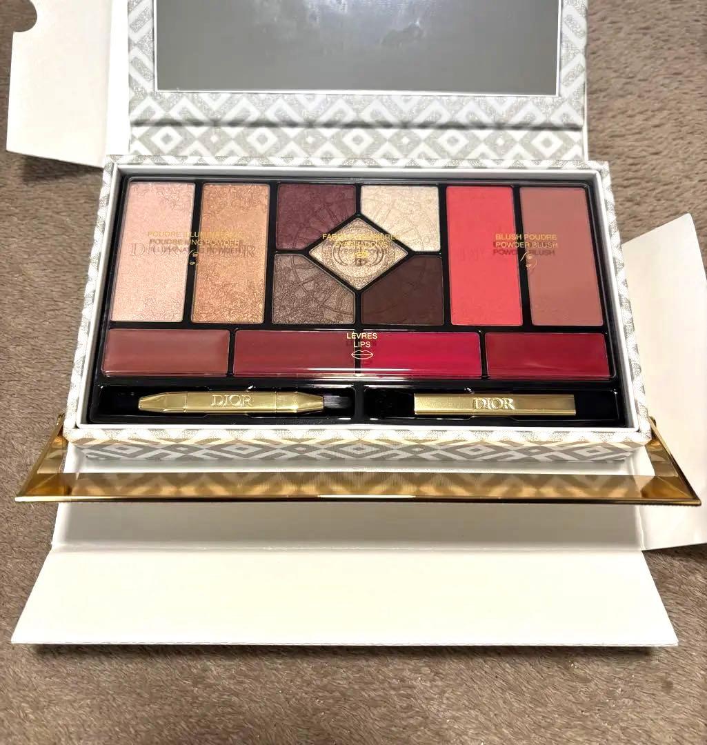 DIOR クリスマスコフレ　エクランクチュール マルチユース　パレット