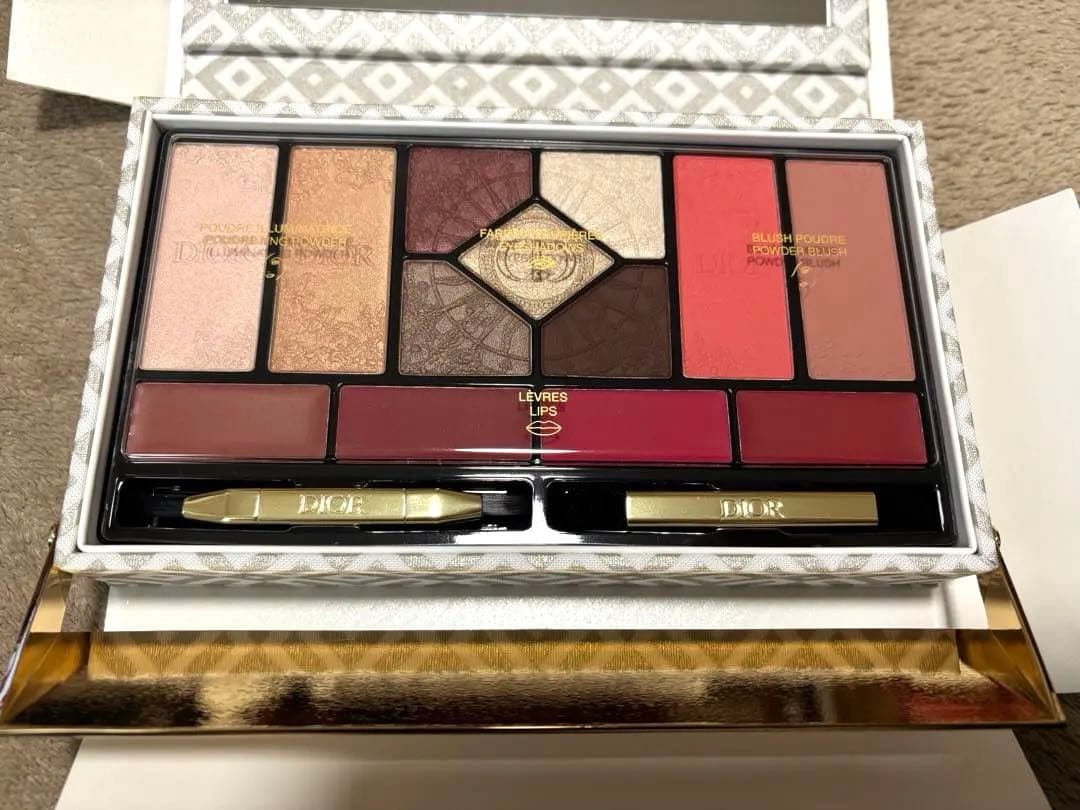 DIOR クリスマスコフレ　エクランクチュール マルチユース　パレット