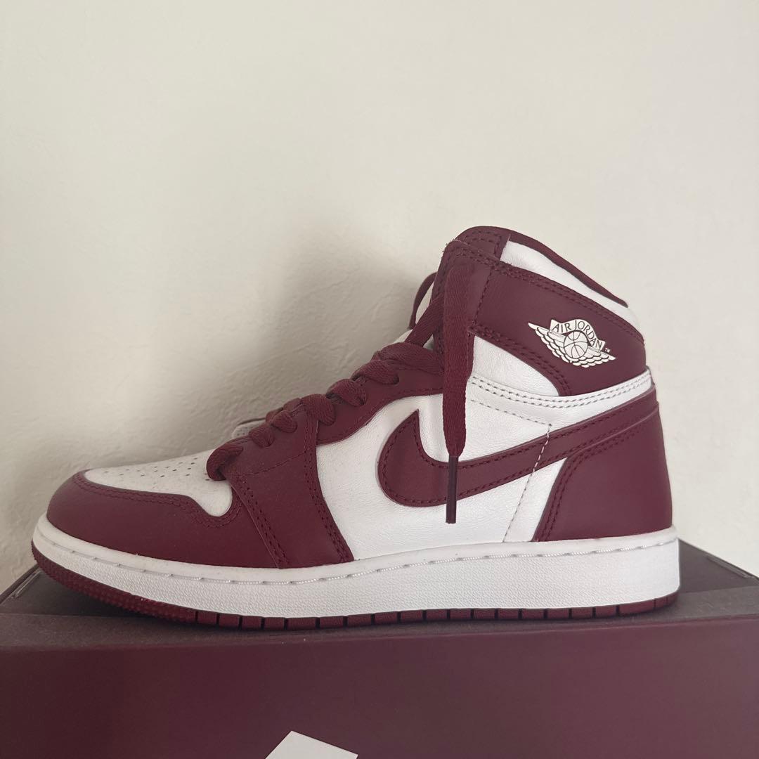 NIKEエアジョーダン1