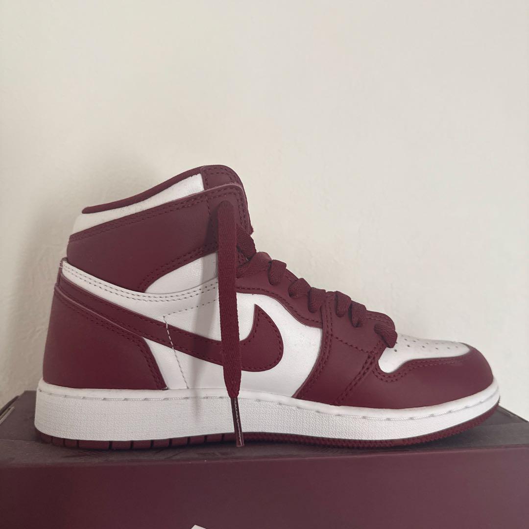 NIKEエアジョーダン1