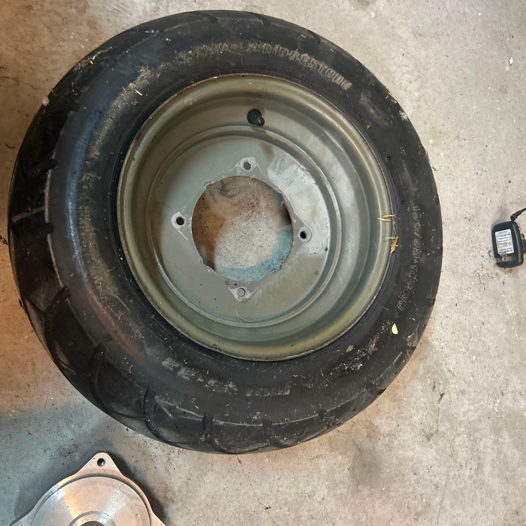 ズーマー、スクーピー、スマートディオよりリアルワイド鉄ホイルとハブのセット