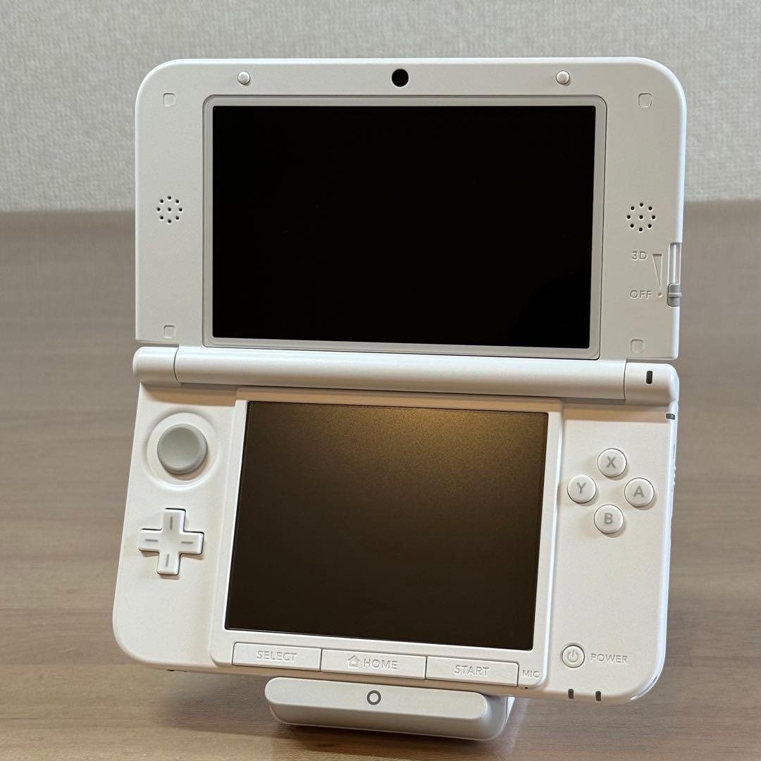 5-210【美品】ニンテンドー3DS LL ピンク×ホワイト