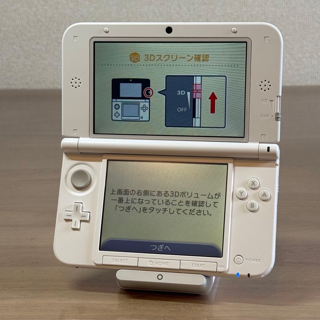 5-210【美品】ニンテンドー3DS LL ピンク×ホワイト