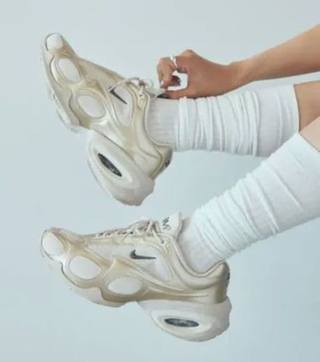 NikeAir Max Muse Women　スニーカー