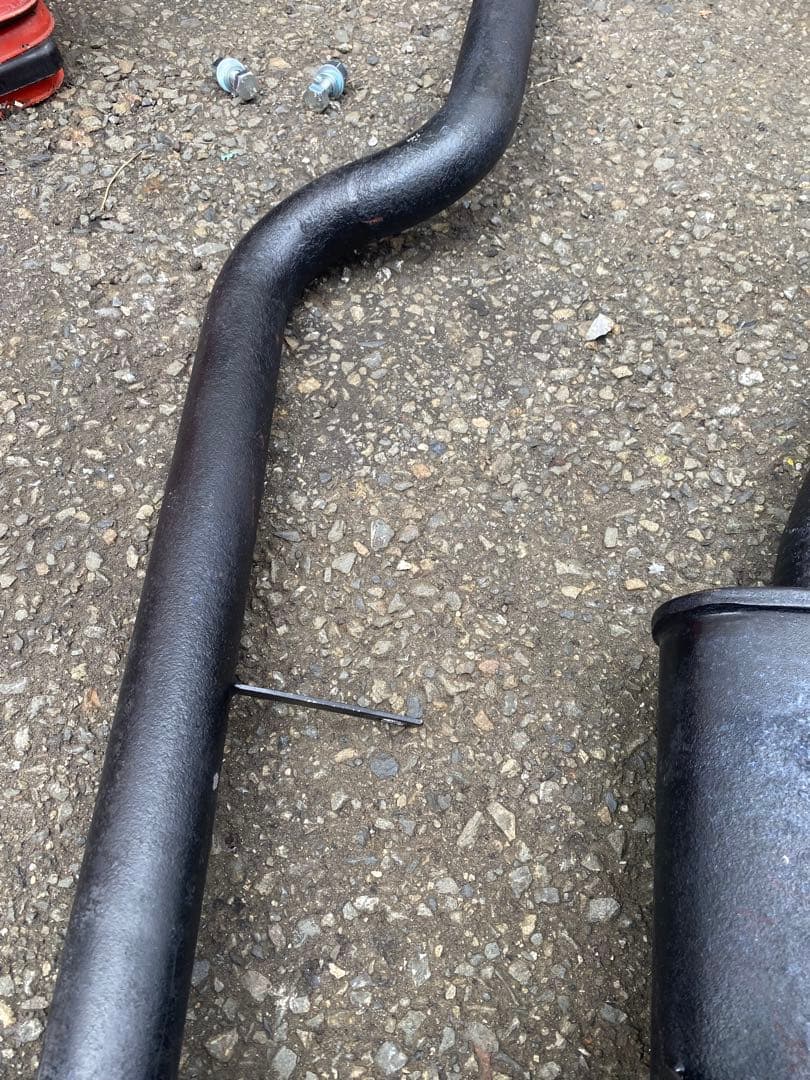 サニトラ　ロング用イーカスタムブラックマフラー　サニートラック　GB122デフ上