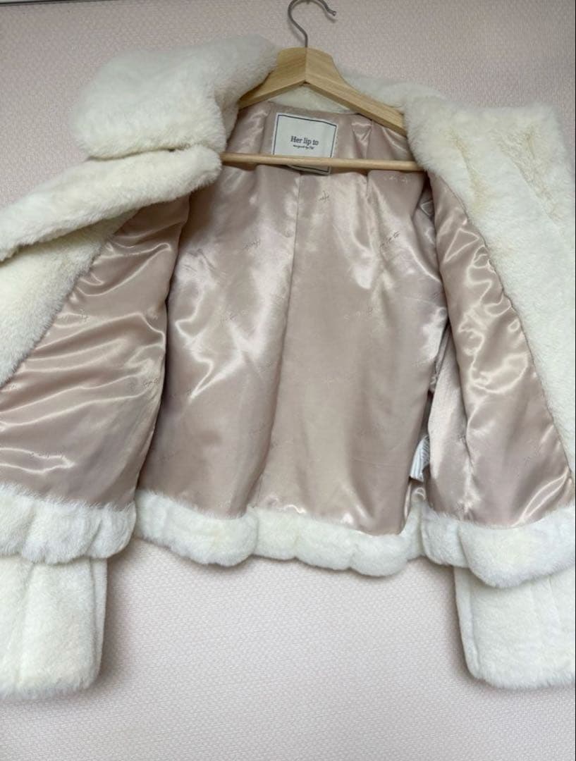 herlipto ファーコートWinter Love Faux Fur Coat